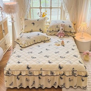 2025 venta al por mayor invierno cálido KING Size cama falda conjunto antideslizante grueso <span class=keywords><strong>colcha</strong></span> con cubierta de cama conjunto para el hogar - Product Image 1