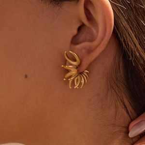 Boucles d'oreilles géométriques dorées en acier inoxydable 18 carats PVD tendance bijoux pour femmes cadeau - Product Image 1