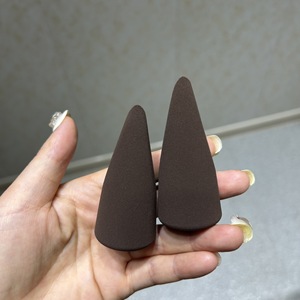 Éponge <span class=keywords><strong>de</strong></span> maquillage en forme <span class=keywords><strong>de</strong></span> <span class=keywords><strong>larme</strong></span>, triangle, super douce, utilisable à sec ou à l'eau, réutilisable, pour la beauté, vente en gros - Product Image 3