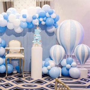 Sculpture de <span class=keywords><strong>montgolfière</strong></span> en fibre de verre personnalisée populaire décoration de fête d'anniversaire de mariage en plein air Sculpture de <span class=keywords><strong>montgolfière</strong></span> - Product Image 1