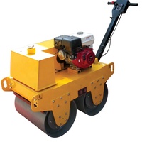Rouleau compacteur manuel