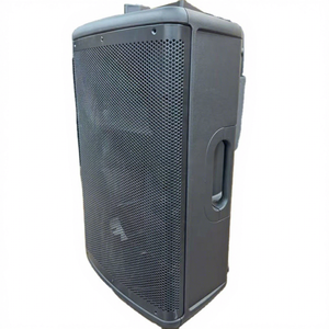 ลำโพงพีเอ EON715 แบบพกพาสำหรับวงดนตรี EON715 ลำโพง EON715 - Product Image 1