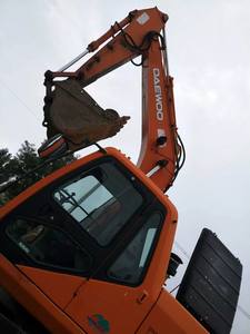 Excavatrice sur pneus Doosan DH130W d'origine, 10 tonnes, avec moteur, pompe et alternateur - Product Image 4