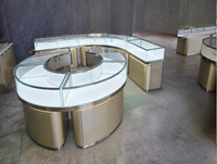 Vitrines de présentation de bijoux modernes de luxe en verre et métal, personnalisables, avec éclairage LED, étanches, pour magasins de détail, directement de l'usine