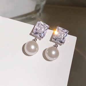 Orecchini Pendenti Eleganti da Donna, Gioielli Chic alla Moda, Accessorio Minimalista per Uso Quotidiano, Design in Stile Dolce - Product Image 1