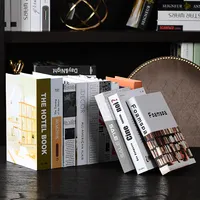 Faux livres décoratifs de styliste personnalisés, original et à la mode, pour la maison