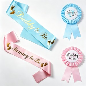 Set de Banderín y Roseta para Baby Shower, Banderín para Futura Mamá y Banderín para Futuro Papá - Product Image 2