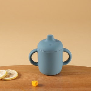 ตุ๊กตาซิลิโคนฮาเลี่ยนห่อทรงคัพ166ซม. - Product Image 1