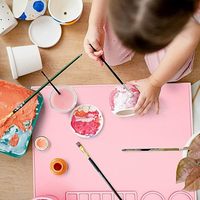 Tapis d'artisanat en silicone personnalisé tapis de peinture artistique avec tasse tapis de peinture en silicone pour enfants tapis de dessin pour la peinture