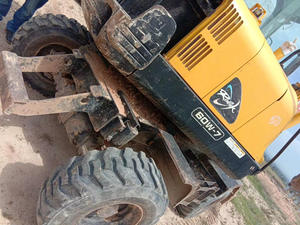 Pelleteuse sur chenilles Hyundai 60-7 à roues de bonne qualité Machines de construction d'occasion Hyundai Mini 60-7 - Product Image 4