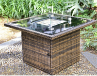 Ensemble de table de foyer tissé en rotin et osier avec table de foyer extérieur