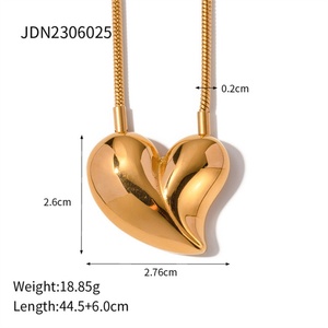 Collar con Colgante de Corazón Grande, Joyería Personalizada, Corazón Grueso y Brillante, Joyería que No se Deslustra - Product Image 5