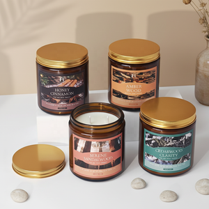 Vente en gros de bougies parfumées en bois de 13 oz dans un bocal en verre brun avec couvercle métallique pour les fêtes, la Saint-Valentin, les anniversaires et les cadeaux. - Product Image 3