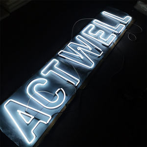 Insegna al Neon LED in Tubo <span class=keywords><strong>di</strong></span> Vetro Rosa con Scritta 'Life Is Beautiful' in Vendita - Product Image 6