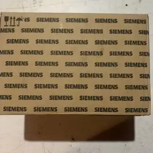 Nuovissimo interruttore originale Siemens 3VA2220-7MN32-0AA0 in magazzino consegna rapida fatta in ceco
