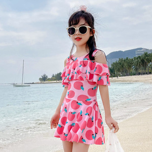 Traje de Baño de una Pieza para Niñas Baiya, Estampado de Manzanas Rosadas, Secado Rápido, UPF 30, para Vacaciones en la Playa - Product Image 2