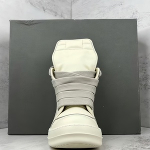 <span class=keywords><strong>Scarpe</strong></span> <span class=keywords><strong>da</strong></span> <span class=keywords><strong>Basket</strong></span> Nere in Pelle con Plateau, Comode, con Lacci, Modello High-Top, <span class=keywords><strong>da</strong></span> Uomo e Donna, Collezione Designer 2026, per Tutte le Stagioni - Product Image 5