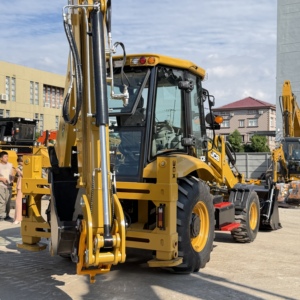 Chargeuse sur pneus d'occasion en bon état JCB 3CX, chargeuse-pelleteuse diesel JCB 3CX 4CX, équipement de construction - Product Image 4