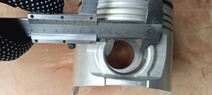 Kit de chemises de cylindre d'origine 4HK1 pour chargeuse Liugong 1-87618243-0, pièce moteur neuve ou d'occasion pour les industries de la construction et des excavateurs, vente au détail - Product Image 5