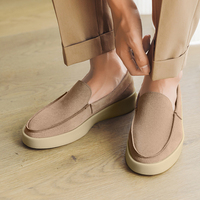 Nouveaux Mocassins Homme de Luxe à Enfiler, Design Tendance, Noirs, Prix Bas, Plats, Chic et Décontractés, Vente Chaude d'Usine, Marque USA
