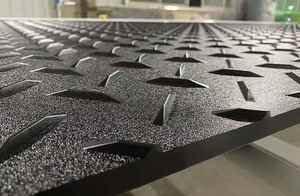 Haute résistance à l'abrasion Portable HDPE polyéthylène vierge sous-grade conseil <span class=keywords><strong>aire</strong></span> <span class=keywords><strong>de</strong></span> <span class=keywords><strong>jeux</strong></span> accès route Protection du sol feuilles <span class=keywords><strong>de</strong></span> plastique - Product Image 4