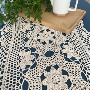 Nappe de table artisanale style crochet floral, largeur 40, style rétro nordique, pour tournages de films et de séries télévisées, petite et fraîche, pour TV - Product Image 4