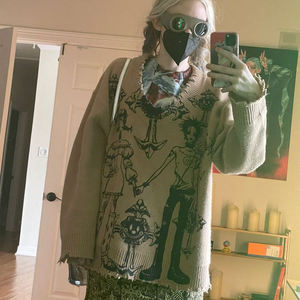 Maglione Anime Gotico Unisex Lavorato a <span class=keywords><strong>Maglia</strong></span> con Scollo a V e Logo Personalizzato di Alta Qualità 2024, Pullover Jacquard da <span class=keywords><strong>Donna</strong></span> con Pietre Nere Effetto Invecchiato - Product Image 4