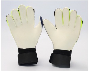 Guantes de Portero Premium - Guantes de Látex Profesionales con Protección para los Dedos y Palma Antideslizante para Entrenamiento y Partidos de Fútbol - Product Image 2