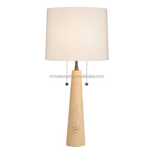 Lámpara de Escritorio Moderna Art Deco con Brazo de Latón, Detalles en Negro y Esfera de Alabastro |   Iluminación de Lujo para Hoteles y Oficinas - Product Image 4