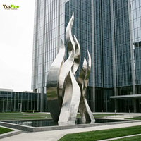 Sculpture de flamme moderne YouFine en acier inoxydable, finition miroir, art métallique pour la décoration de centres commerciaux et de jardins, personnalisable et certifiée