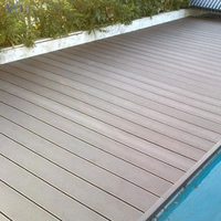Revêtement de terrasse WPC extérieur imperméable personnalisable, technique de grain de bois 3D embossé, brossé, à emboîtement double verrouillage