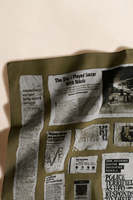 Foulard en soie vintage à imprimé journal déchiré, motif rétro de coupures de journaux sur le thème des OVNIs, foulard carré, bandana en gros pour hommes et femmes