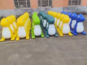 Attrezzature esclusive per la pista per il <span class=keywords><strong>ghiaccio</strong></span> nell'arena HDPE aiuto per la formazione per principianti per adulti e bambini dinosauro universale amico assistente per pattini sul <span class=keywords><strong>ghiaccio</strong></span> - Product Image 6