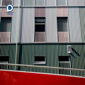 Panneaux de mur-rideau en aluminium modernes pour bâtiments de bureaux - Solution de façade extérieure écologique, isolante thermiquement et facile à assembler - Product Image 4