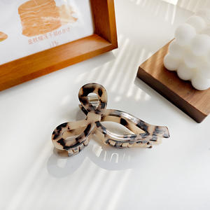 Pinza de Pelo con Diseño de Concha de Tortuga y Estampado de Leopardo, Acetato Unisex, Color Personalizable, Elegante, Forma de Lazo, Diseño Hueco, Venta al por Mayor - Product Image 6