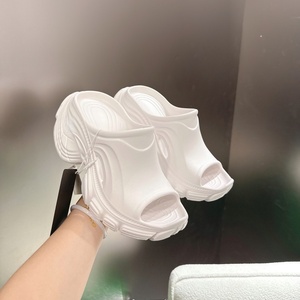 Ladies Slippers High Quality Luxury Designer Women Summer Stylish Casual Slip-On White Heightening Light Weight Platform Slides - Product Image 5