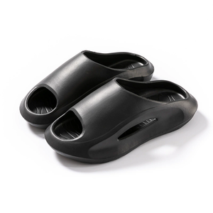 גברים קל נגד החלקה קלה גומי של גברים-קיץ לנשים נעלי בית עיצוב נוח עמיד למים לאמבטיה - Product Image 4