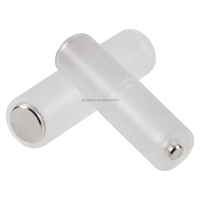 Convertisseur de piles AAA vers AA GLOBALTONE GT3-1705B, matériau PP transparent, contacts métalliques, côté négatif, système de gestion des piles