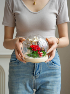 Rose éternelle préservée dans une boule de verre, rose rouge éternelle avec étoile de mer, cadeau romantique fait main pour la Saint-Valentin, décoration d'intérieur - Product Image 5