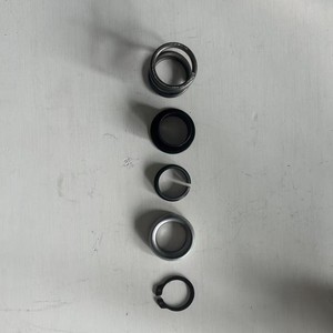 Junta de filtro de aceite Ford F75Z-3511-AB de acero para resortes, para Ford 1992-2024, pieza de repuesto nueva - Product Image 1
