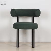 Silla de Comedor Nórdica Moderna de Terciopelo con Respaldo Curvo y Patas de Metal Negro para Restaurante o Comedor