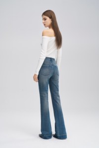 Jeans Estivi da Donna in Denim Elasticizzato <span class=keywords><strong>a</strong></span> <span class=keywords><strong>Vita</strong></span> <span class=keywords><strong>Bassa</strong></span>, Modello Dritto, Tinta Unita - Product Image 4