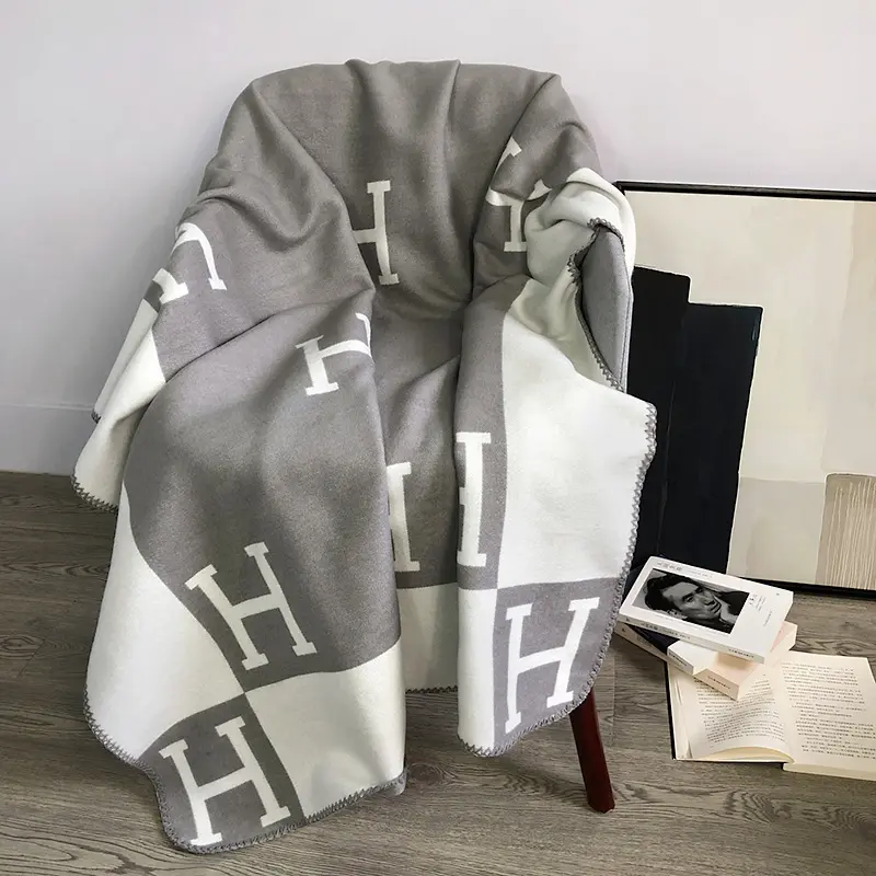 2023 Classic Luxury H Letter Throw Blanket Turkish Cashmere Wool Shawl H Blanket