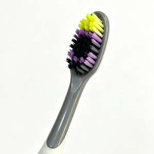 Brosse à dents manuelle pour adultes, poils moyens, design innovant, manche confortable, pour usage domestique - Product Image 4