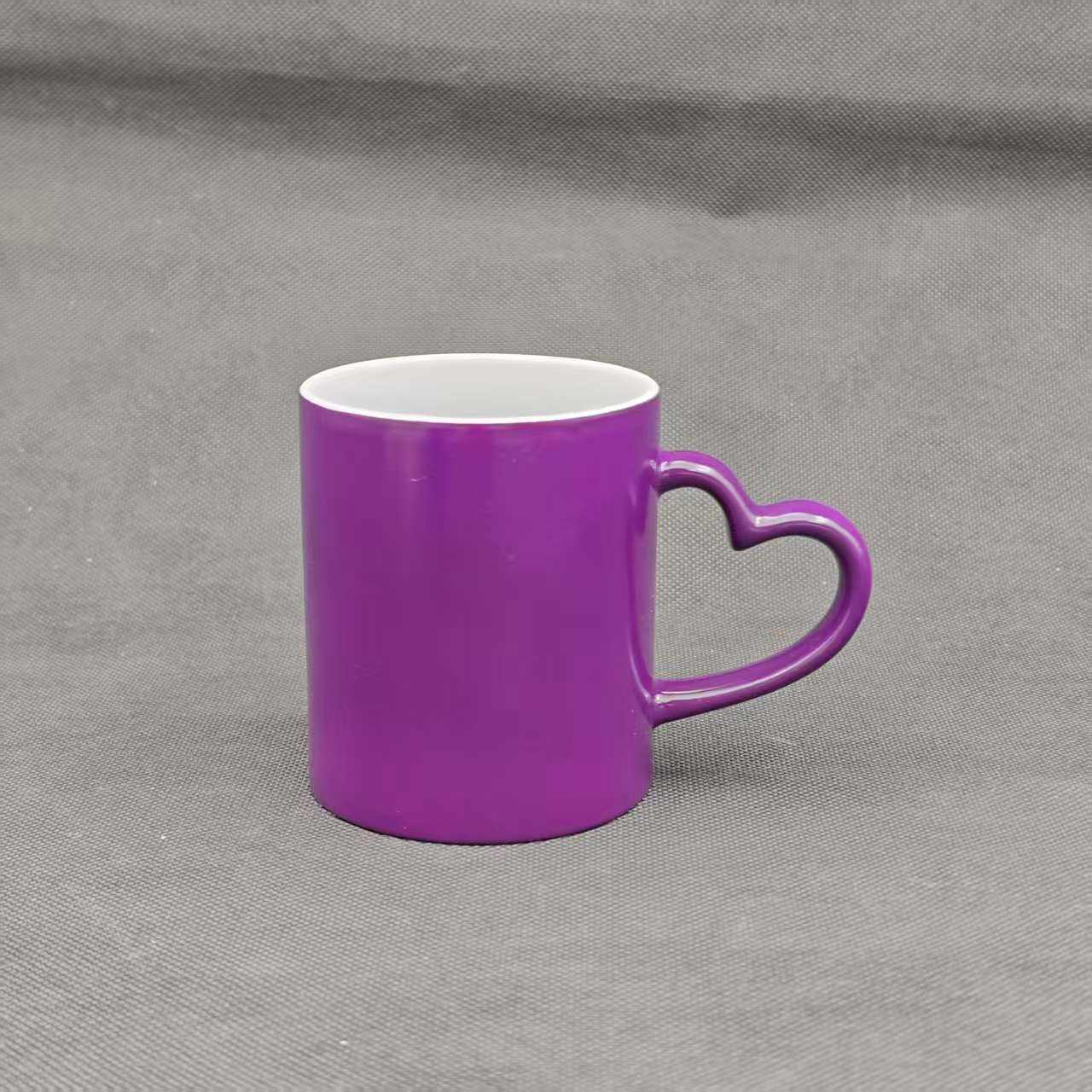 Purple to white heart-shaped handle