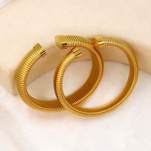 Haute qualité en acier inoxydable métal large chaîne cubaine manchette Bracelet Bracelet étanche déclaration plaqué or bijoux pour hommes femmes - Product Image 5