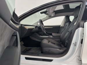 Auto Usado Tesla Model 3 2023 con Tracción Trasera - Product Image 5
