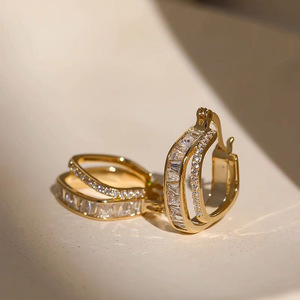 Orecchini a Cerchio a Doppio Strato per Donne, Accessori per Orecchie Semplici per Uso Quotidiano - Product Image 1