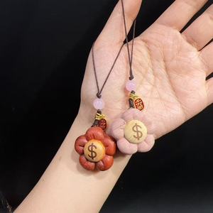 Pendentif Fleur en Bois de Palissandre Money Spend, Breloque en Bois pour Cadeau, Accessoire Unisexe - Product Image 1