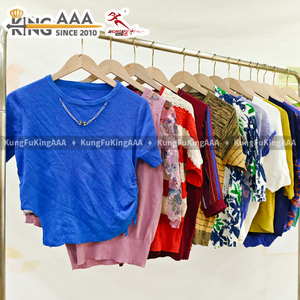 เสื้อสเวตเตอร์ถักแขนสั้นสำหรับคุณแม่ ยี่ห้อ KingAAA ขายส่ง เสื้อถักน้ำหนักเบา ยืดหยุ่นได้ ใส่สบายๆ ในชีวิตประจำวัน เสื้อผ้า<span class=keywords><strong>มือ</strong></span><span class=keywords><strong>สอง</strong></span>นำเข้าจากต่างประเทศ - Product Image 2